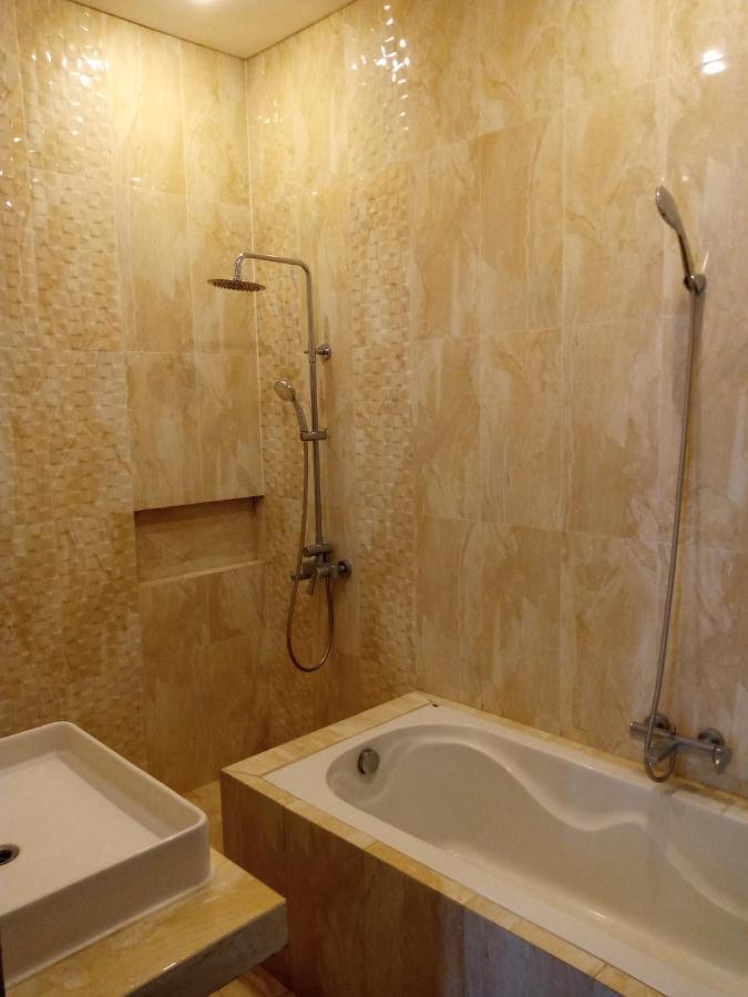 Villa Valencia Batu  Εξωτερικό φωτογραφία
